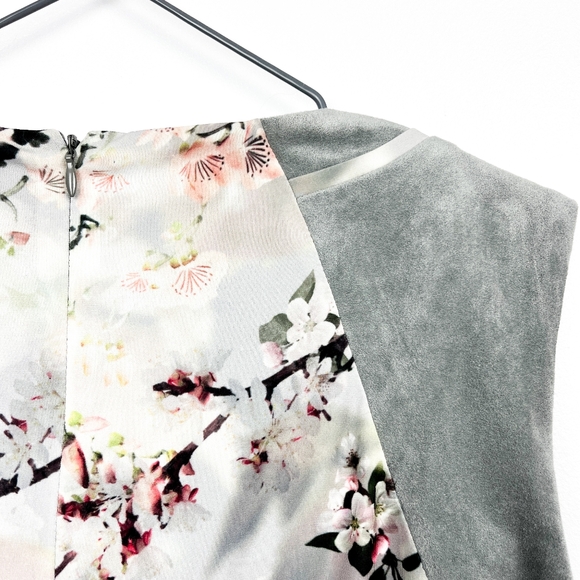 Calvin Klein Grey Sleeveless Floral Blouse - Picture 7 of 10